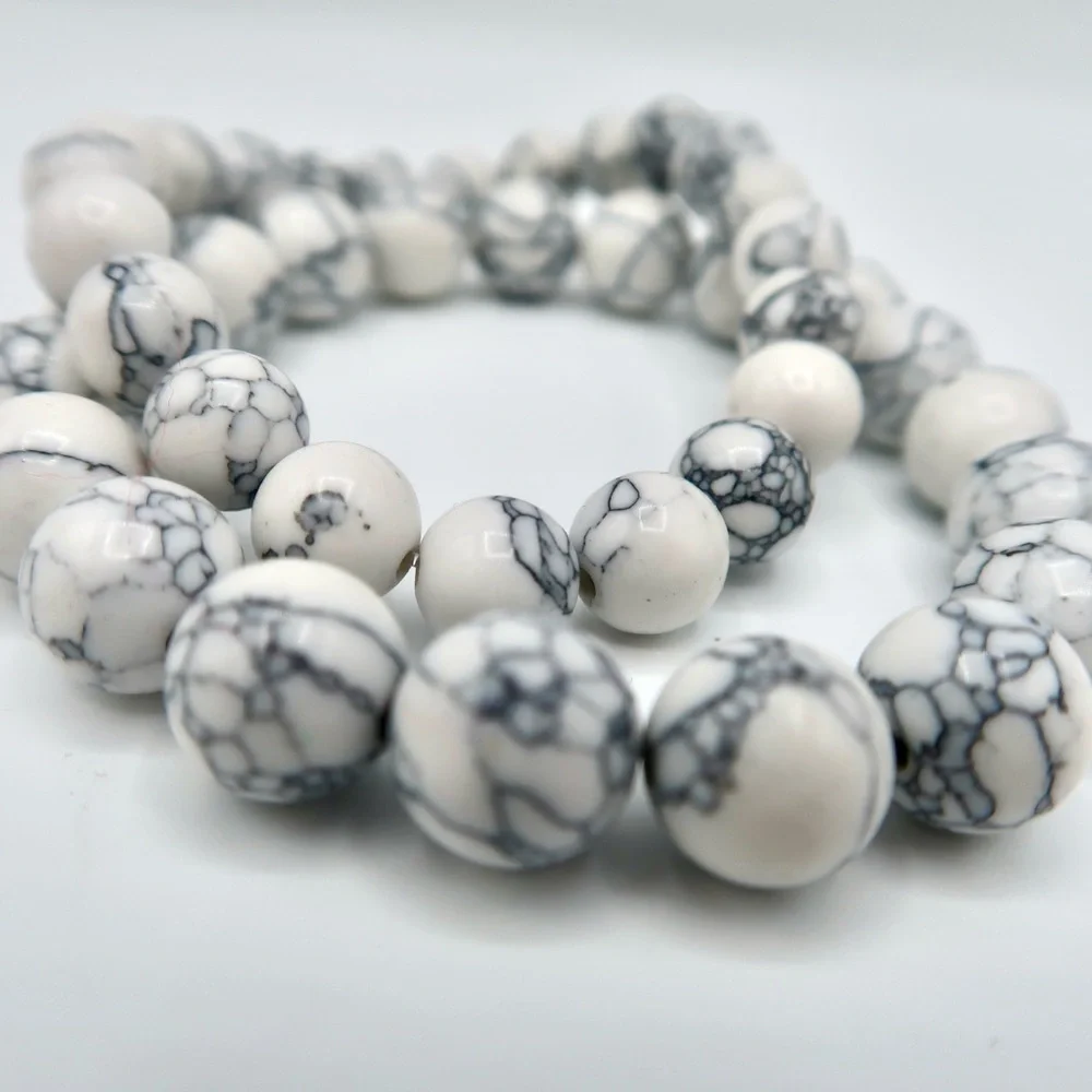Natural Howlite Bracelet - Picture 8 of 10